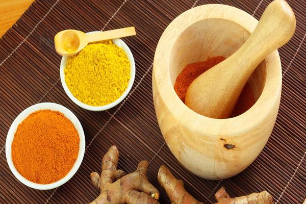 Cách sử dụng nghệ nếp đỏ để chữa bệnh hiệu quả